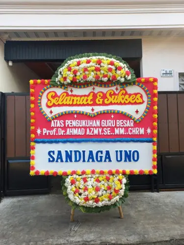 Papan Bunga Opening karang mekar
